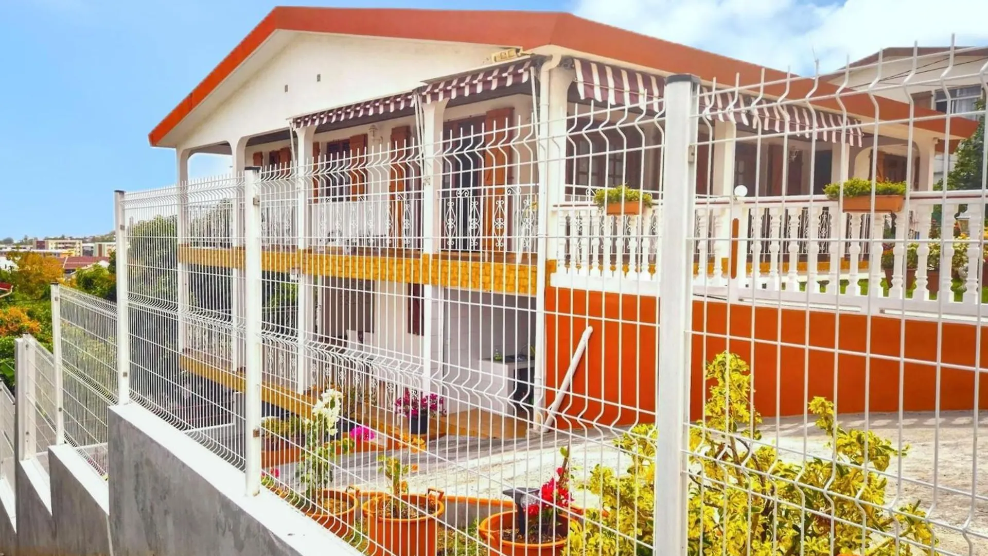 Apartamento Appartement Confortable Avec Vue Sur La Mer A Fort De France 44 M² Martinica