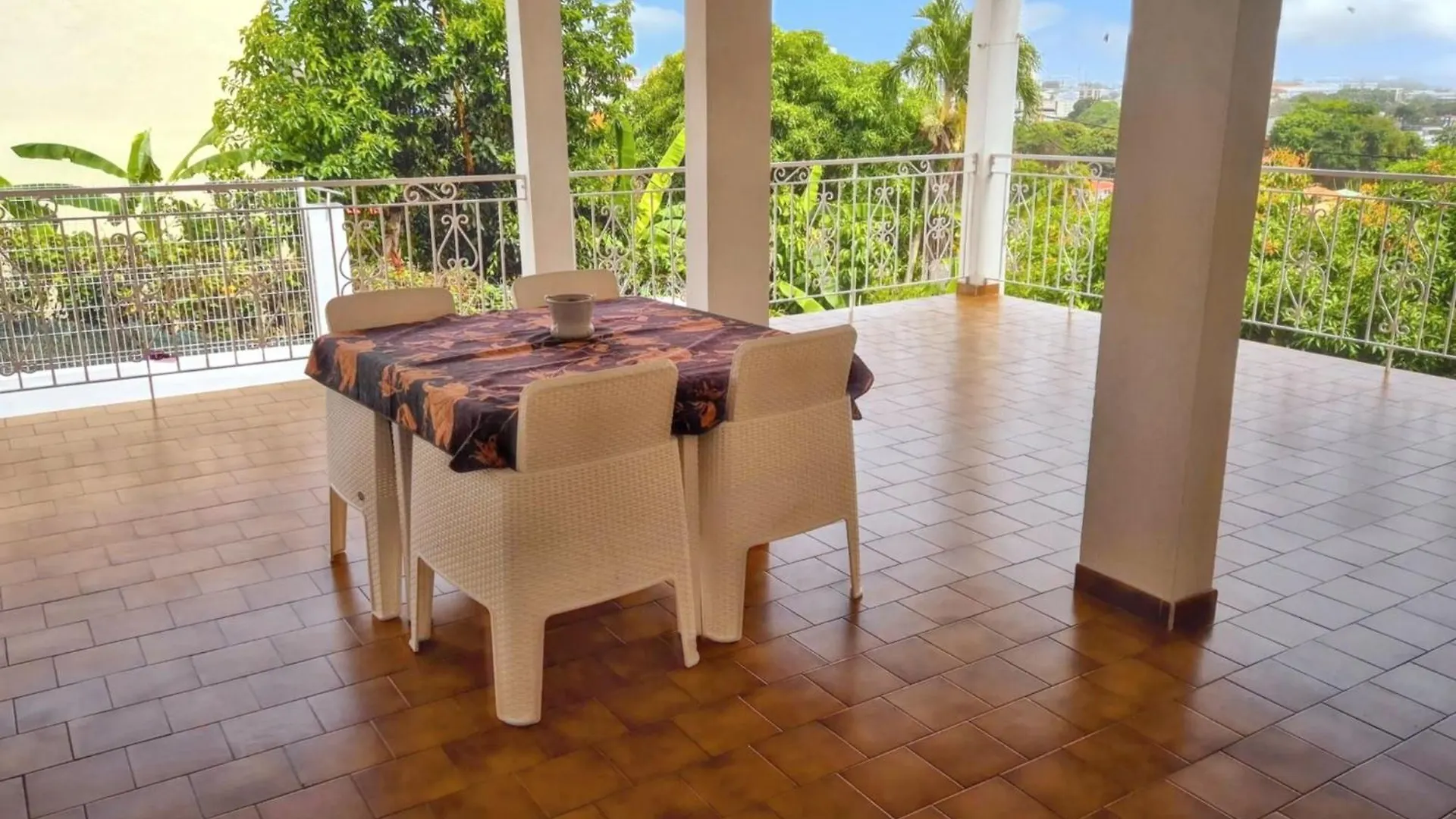 Appartement Confortable Avec Vue Sur La Mer A Fort De France 44 M² Apartamento